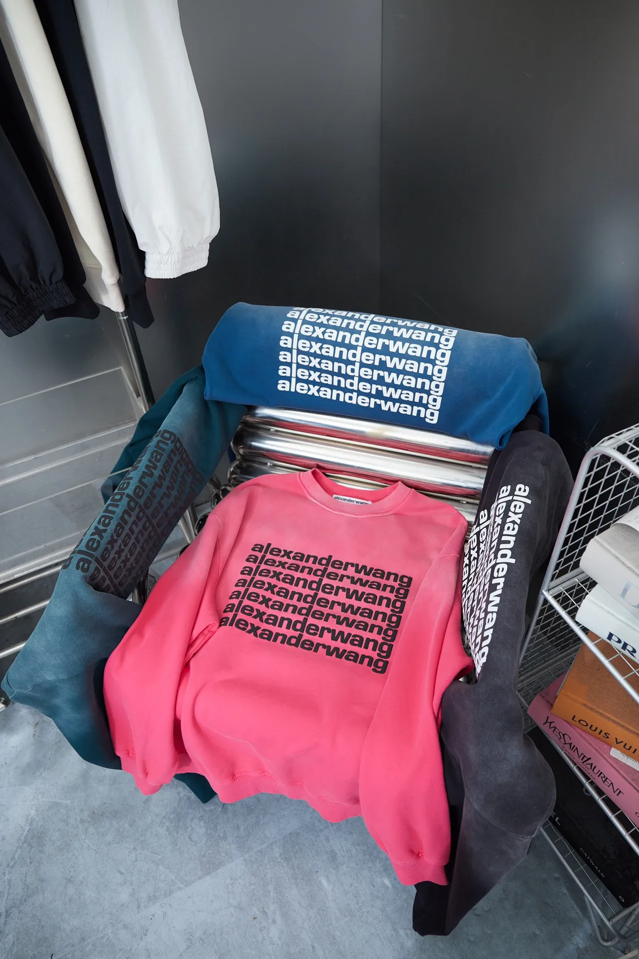 Alexanderawng 24SS New Arrival ：Black/Blue/Green/Pink Size：S M L XL